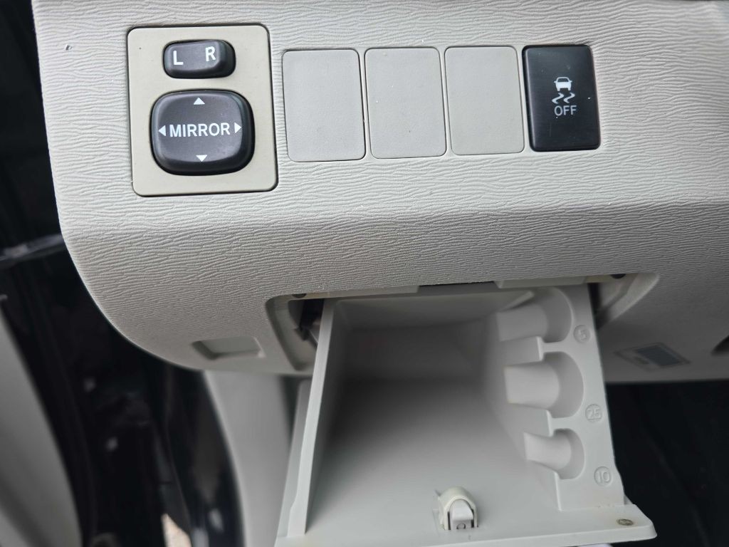 2013 Toyota Venza Image 23