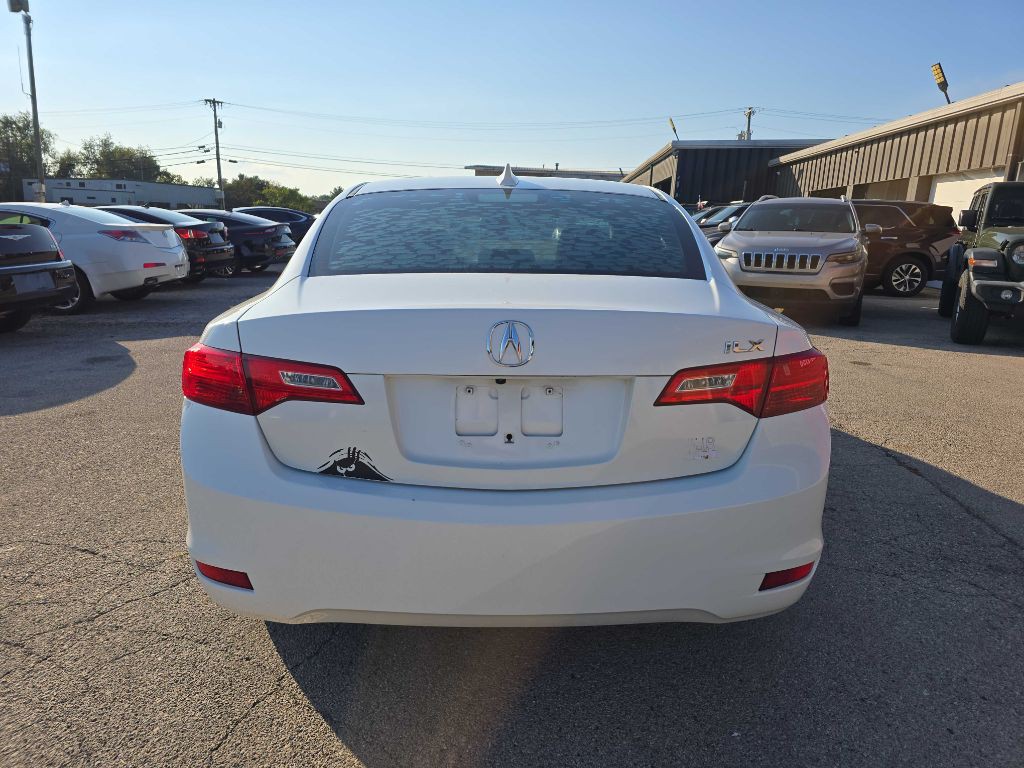 2013 Acura ILX Image 14
