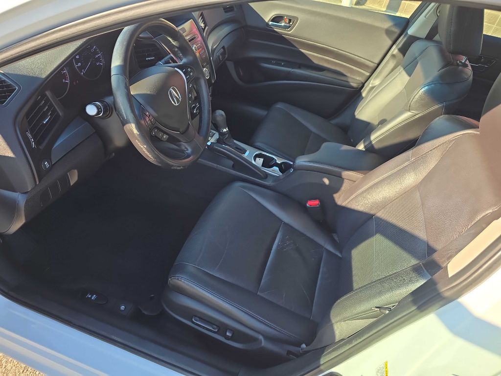 2013 Acura ILX Image 27