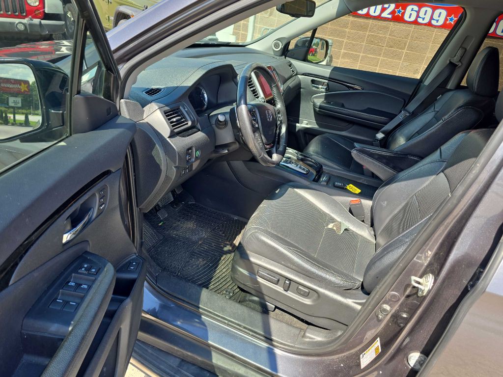 2017 Honda Pilot Image 17
