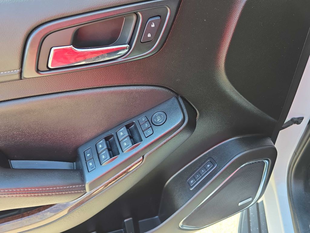 2020 GMC Yukon Image 43