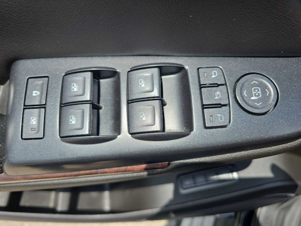 2020 GMC Yukon Image 39