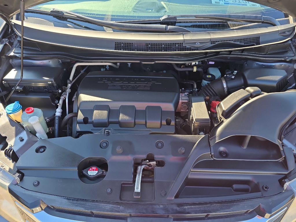 2017 Honda Odyssey Image 16