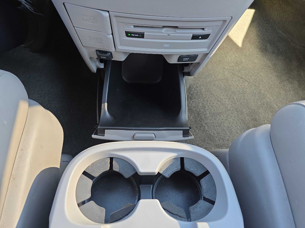 2017 Honda Odyssey Image 56