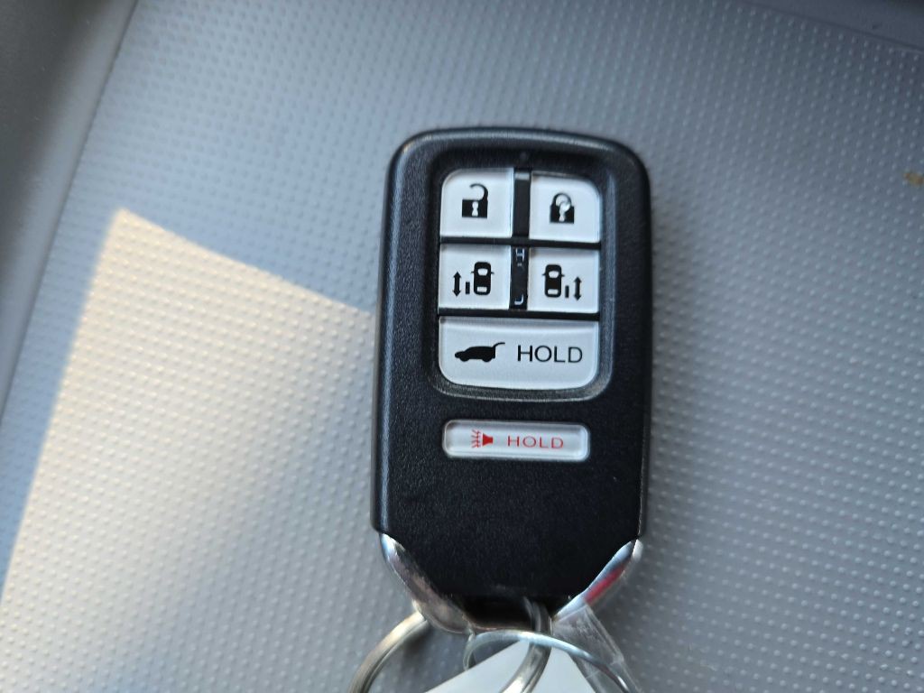 2017 Honda Odyssey Image 65