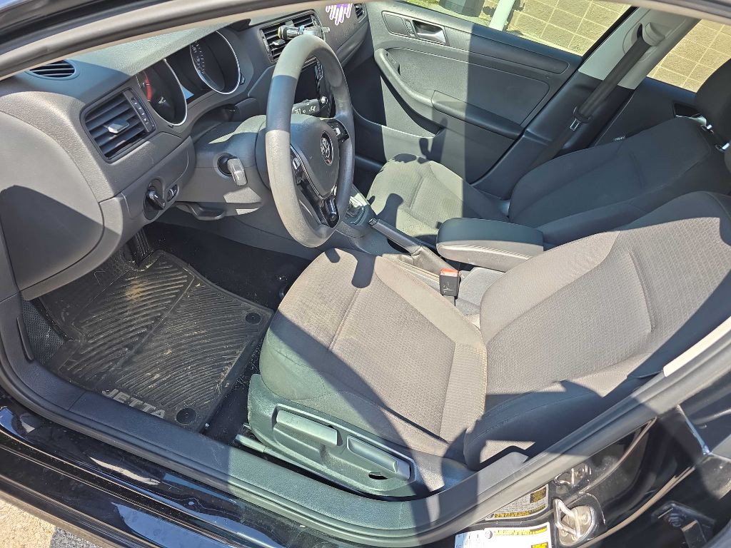 2016 Volkswagen Jetta Image 14