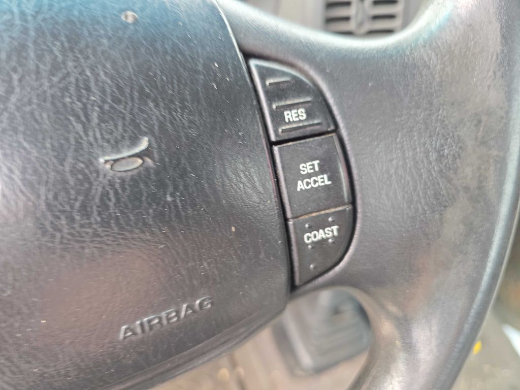 1999 Ford F-150 Image 30