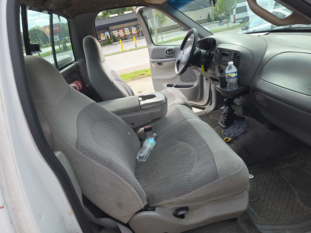 1999 Ford F-150 Image 32