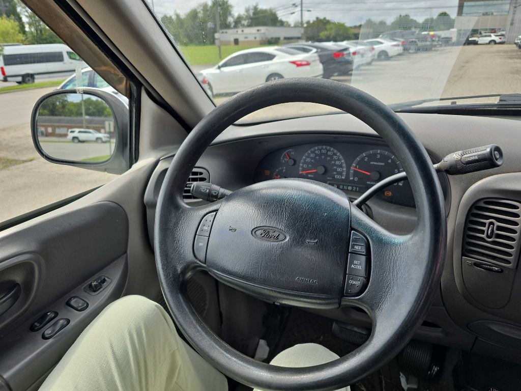 1999 Ford F-150 Image 38