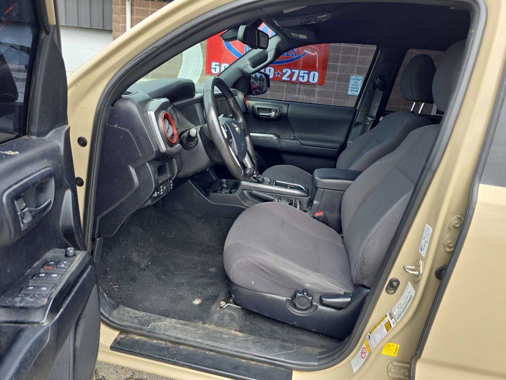 2019 Toyota Tacoma Image 22