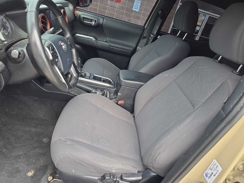 2019 Toyota Tacoma Image 23