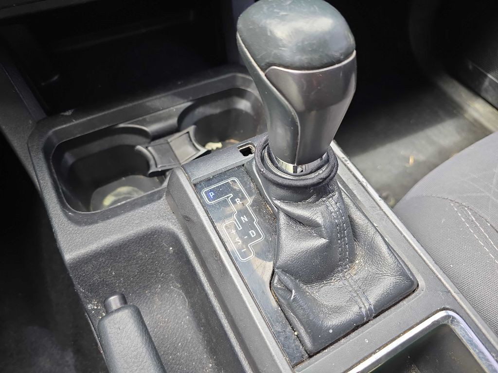 2019 Toyota Tacoma Image 43
