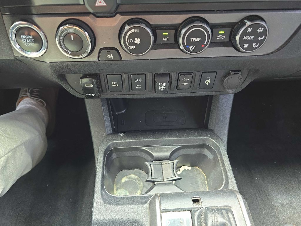 2019 Toyota Tacoma Image 47