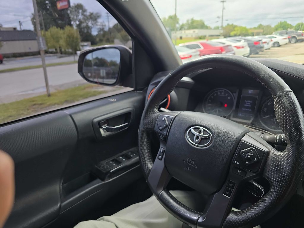 2019 Toyota Tacoma Image 53