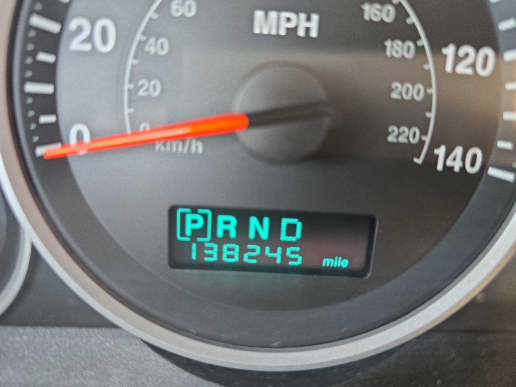 2005 Jeep Grand Cherokee Image 35
