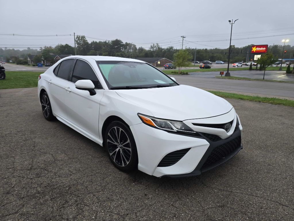 2018 Toyota Camry Image 3