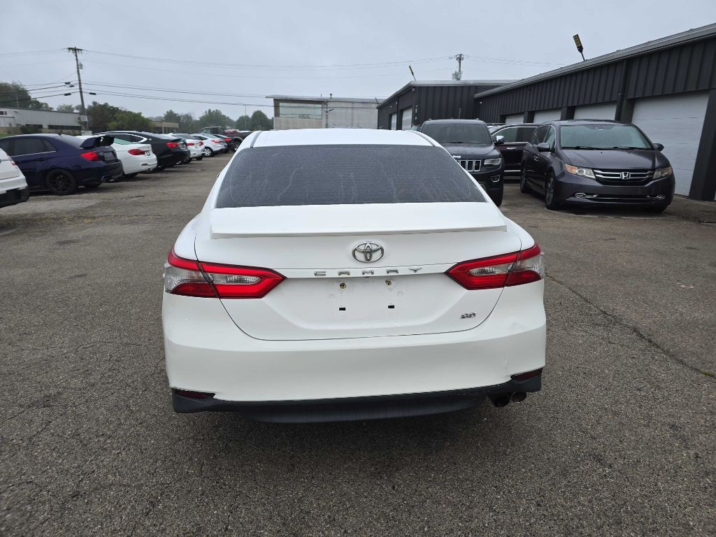 2018 Toyota Camry Image 9