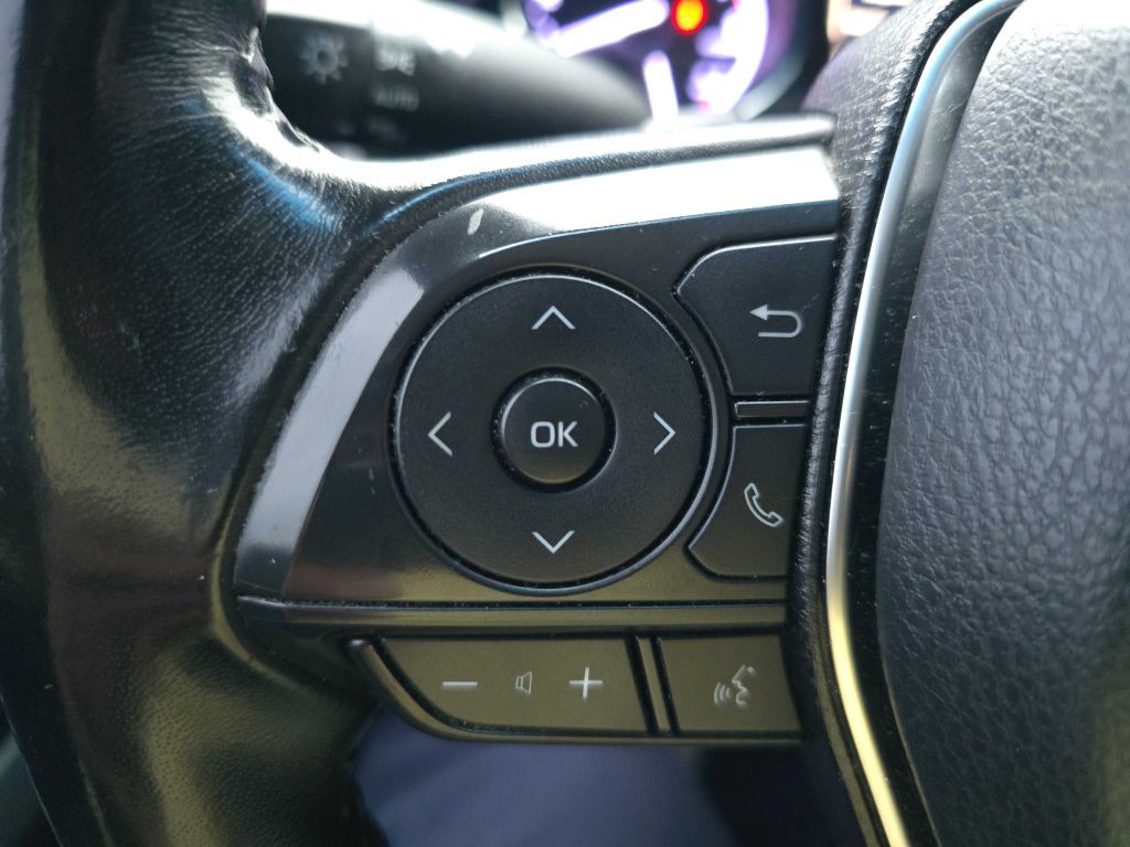 2018 Toyota Camry Image 31
