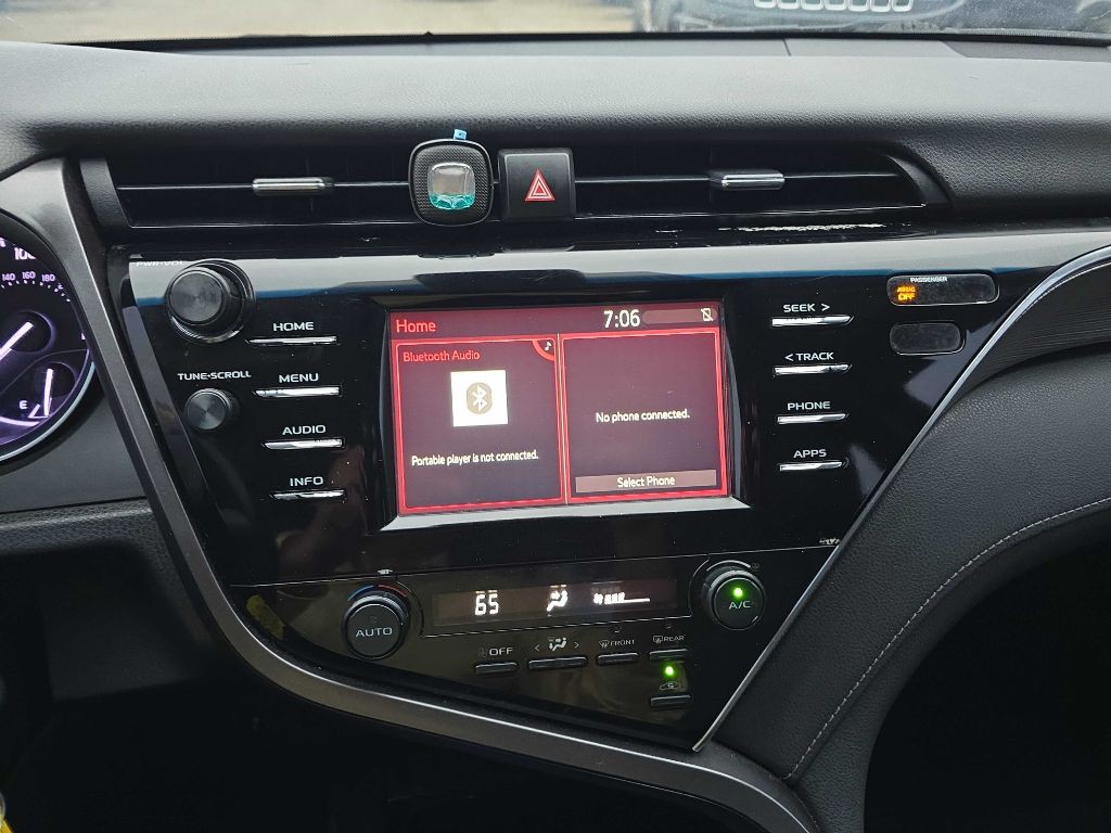 2018 Toyota Camry Image 37