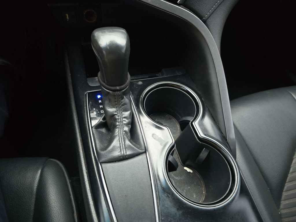 2018 Toyota Camry Image 40