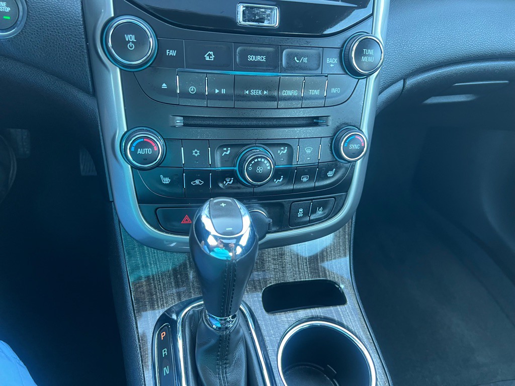 2015 Chevrolet Malibu Image 10
