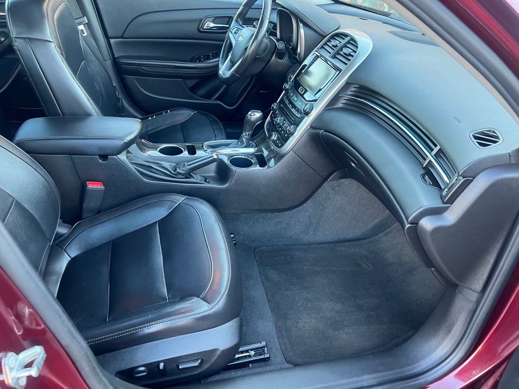 2015 Chevrolet Malibu Image 17