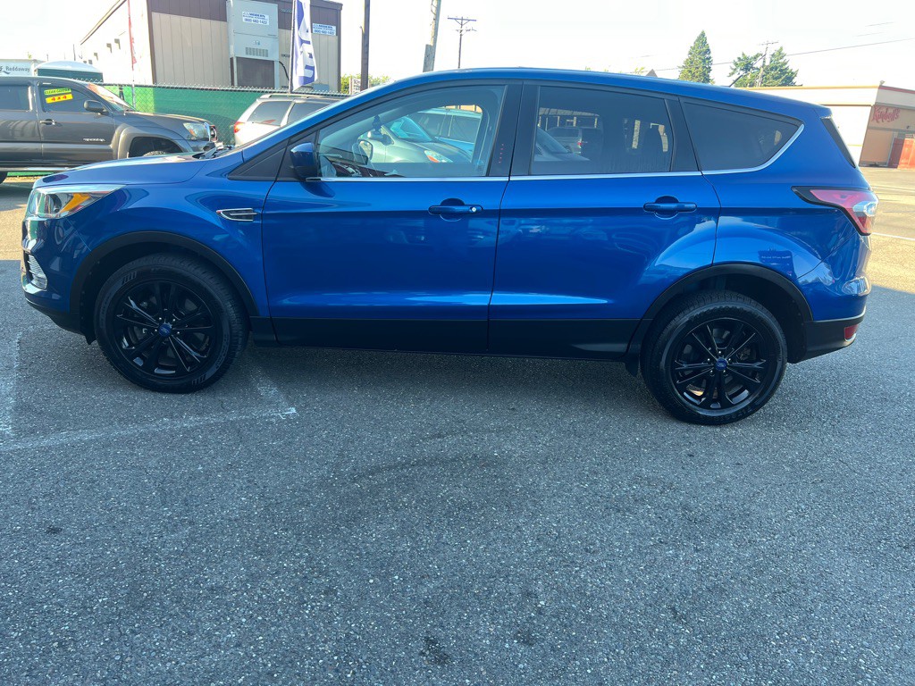 2017 Ford Escape Image 1