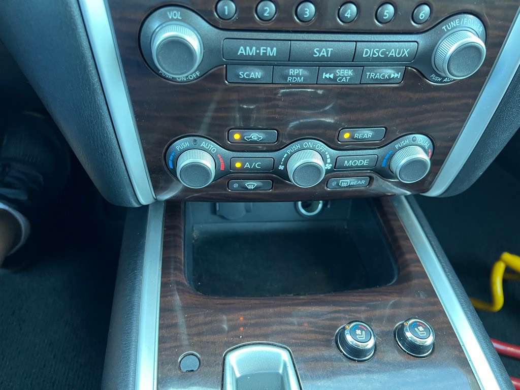 2014 Nissan Pathfinder Image 11
