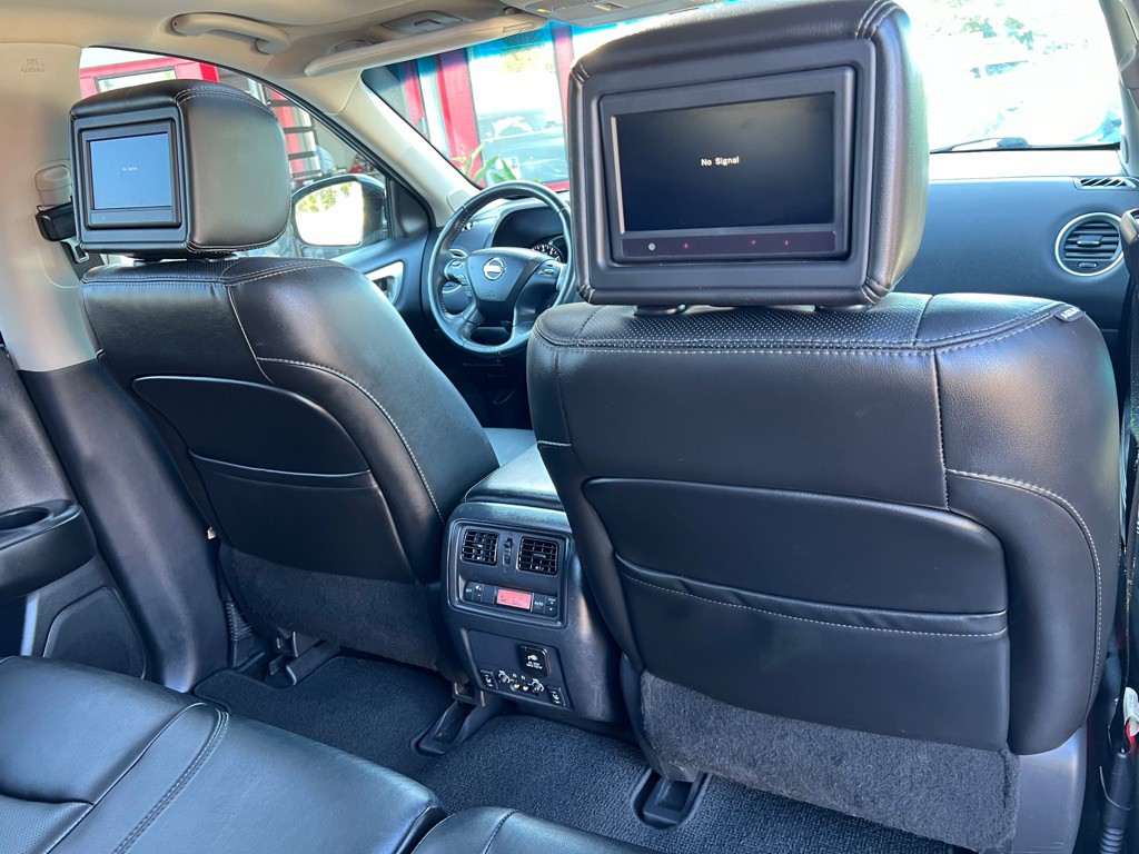 2014 Nissan Pathfinder Image 26