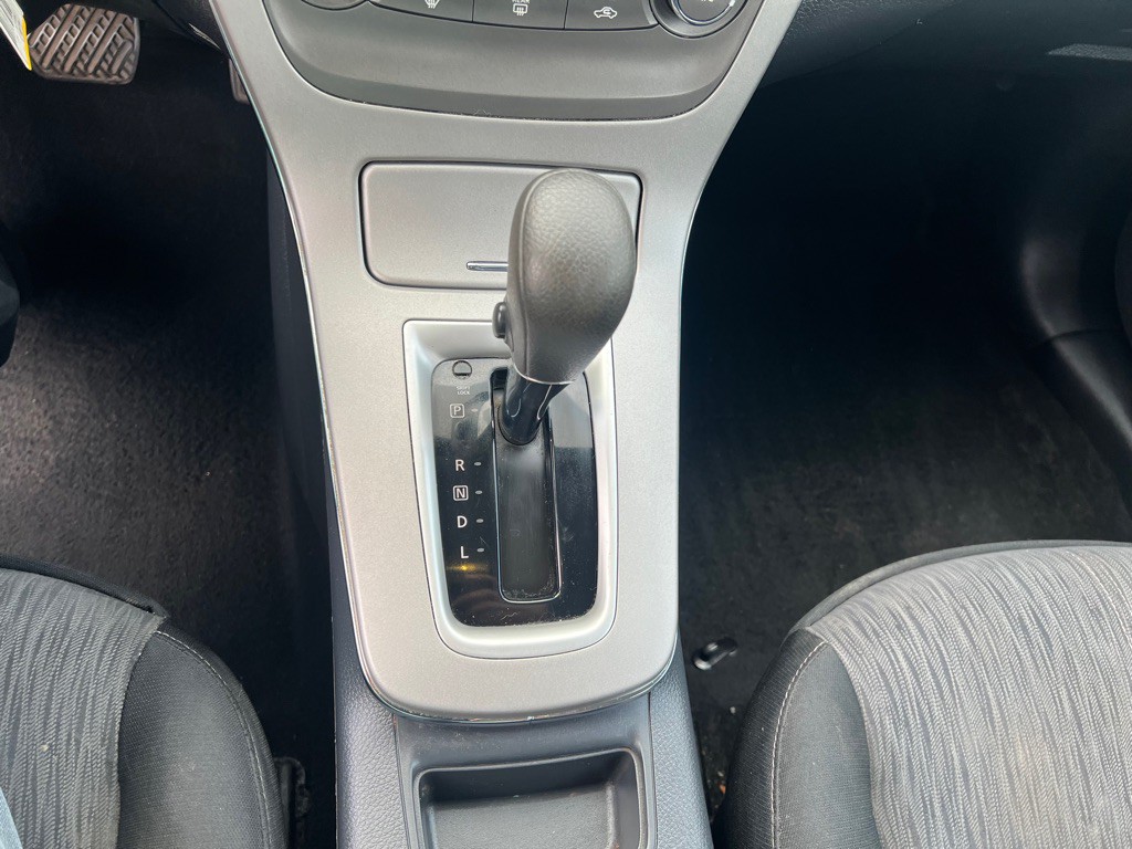 2014 Nissan Sentra Image 9