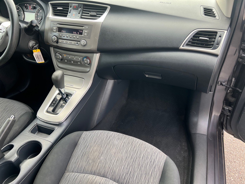 2014 Nissan Sentra Image 16