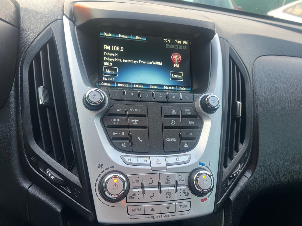 2015 Chevrolet Equinox Image 9