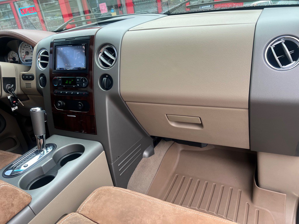 2005 Ford F-150 Image 21