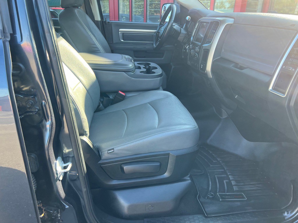 2013 RAM 1500 Image 17