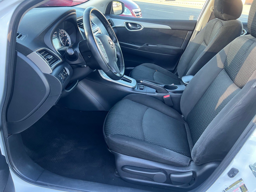 2015 Nissan Sentra Image 7