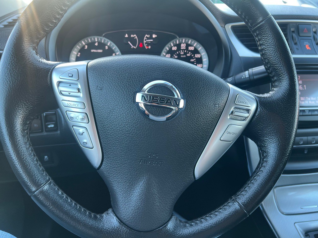 2015 Nissan Sentra Image 12