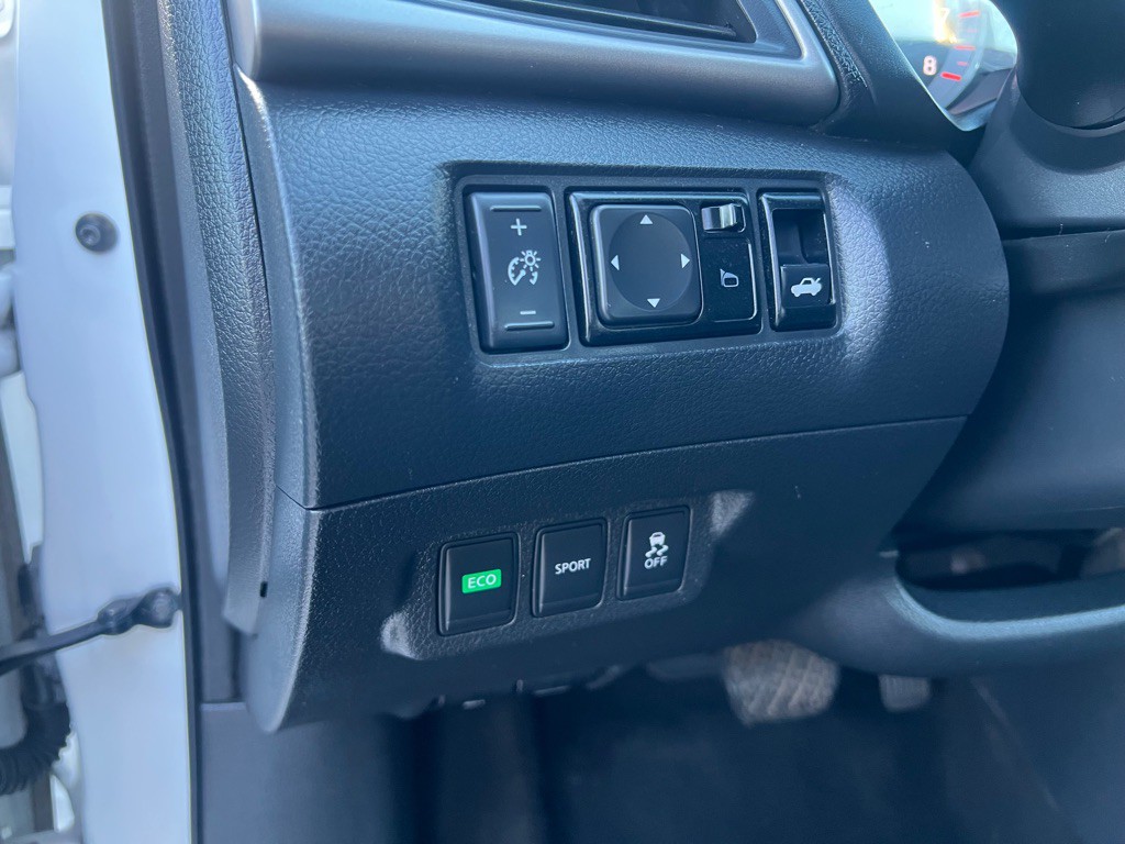 2015 Nissan Sentra Image 13