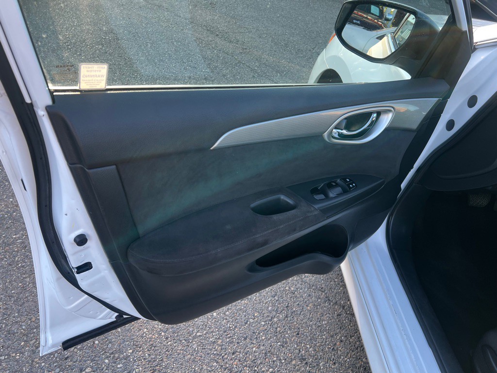 2015 Nissan Sentra Image 14