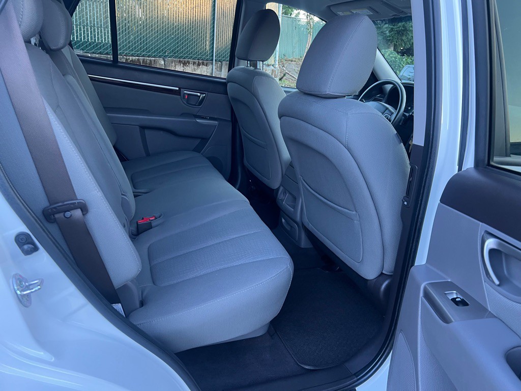 2012 Hyundai Santa Fe Image 14