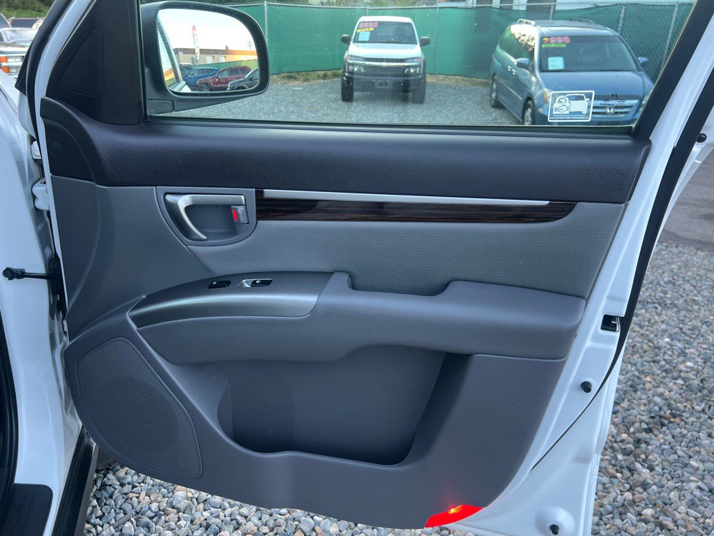 2012 Hyundai Santa Fe Image 17