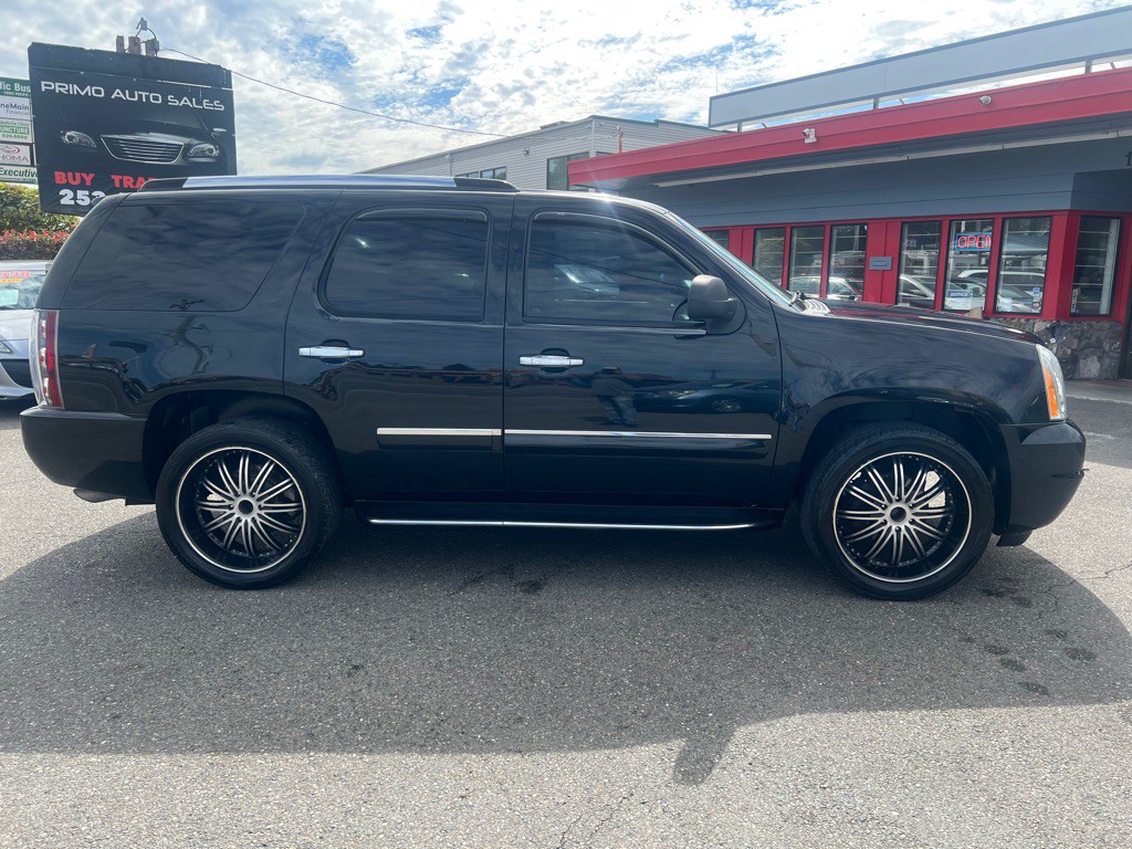 2009 GMC Yukon Image 2