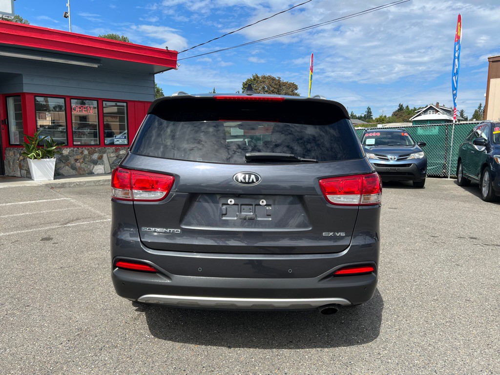 2017 Kia Sorento Image 4