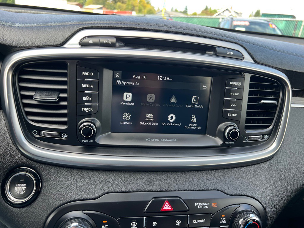 2017 Kia Sorento Image 8