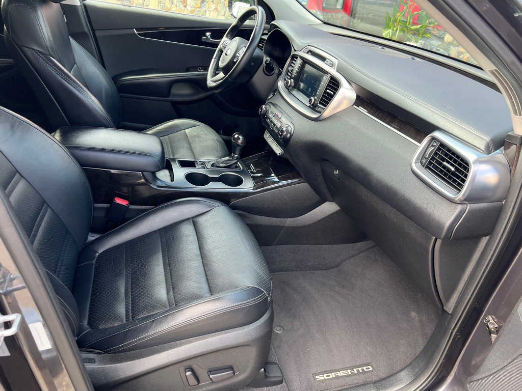 2017 Kia Sorento Image 21