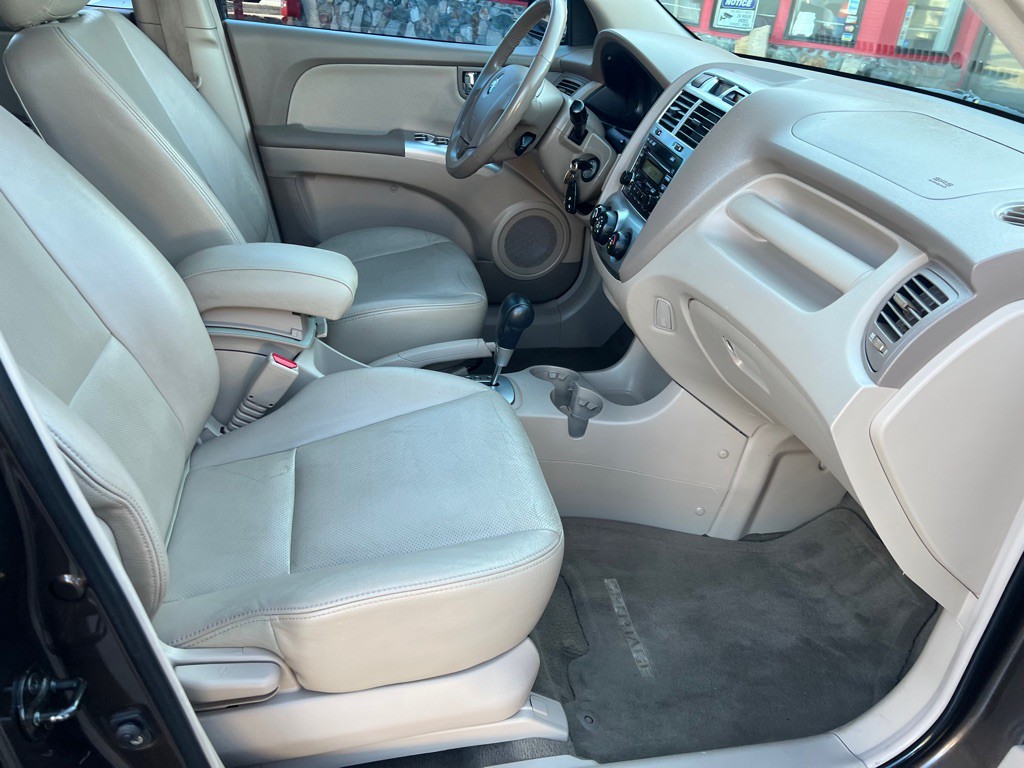 2007 Kia Sportage Image 18