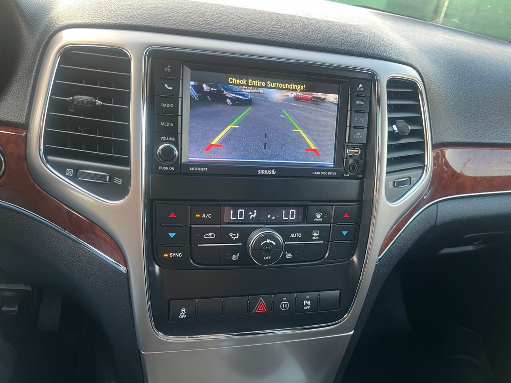 2012 Jeep Grand Cherokee Image 10