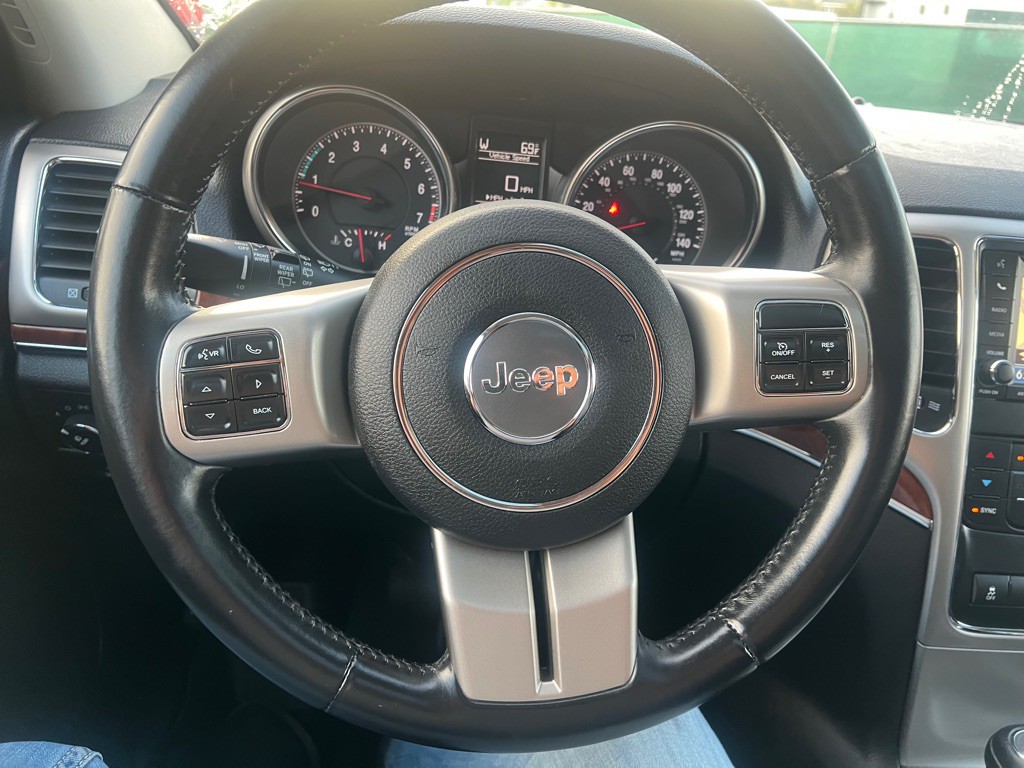 2012 Jeep Grand Cherokee Image 13