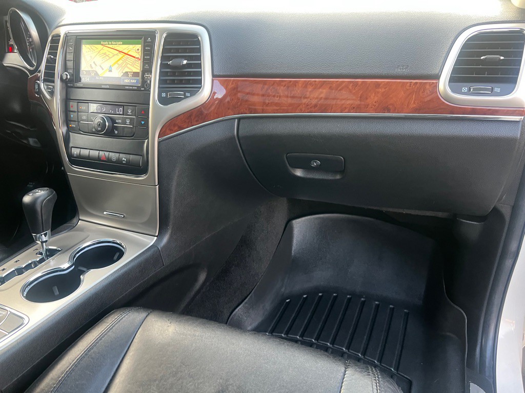 2012 Jeep Grand Cherokee Image 19