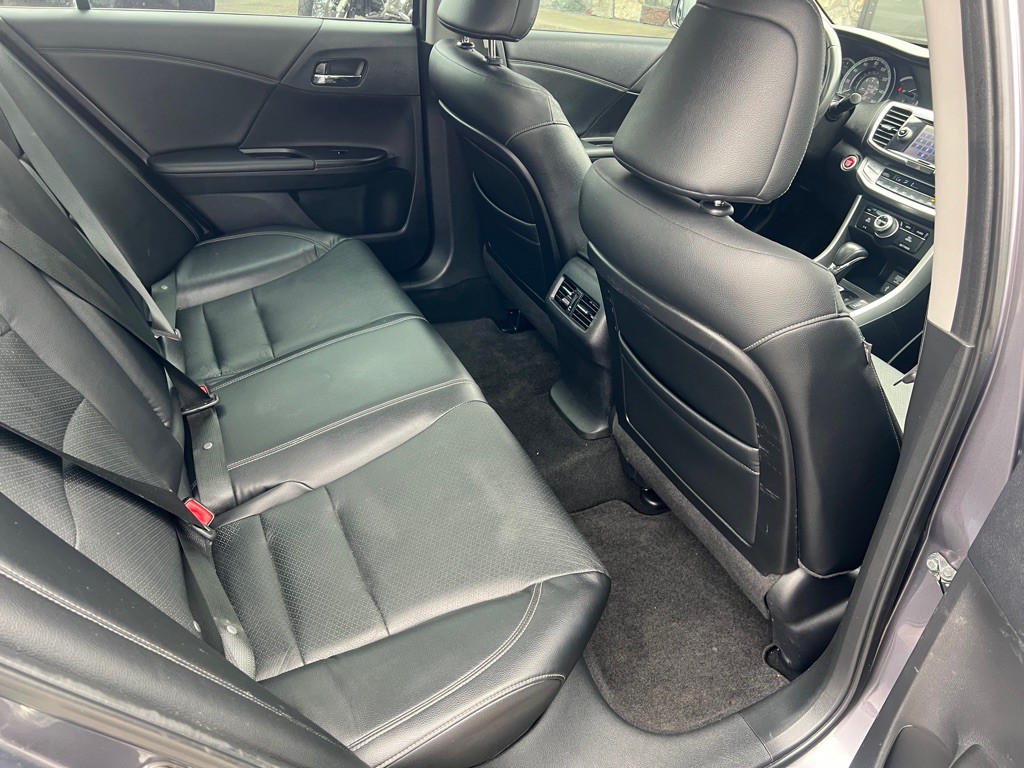 2014 Honda Accord Image 16