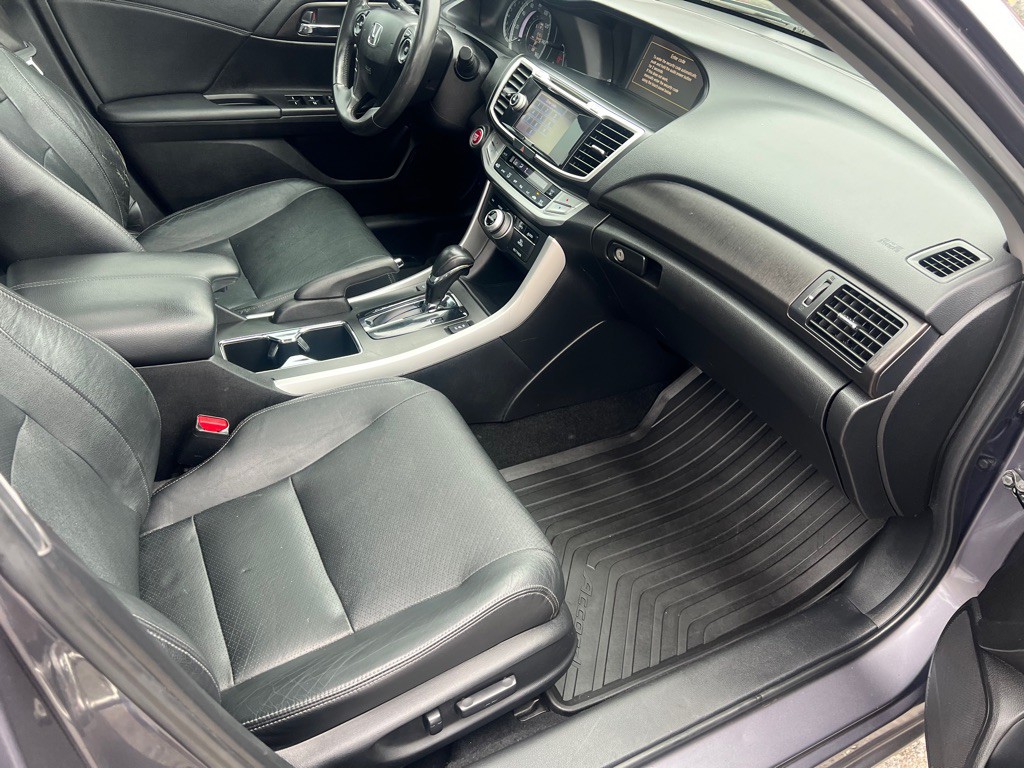 2014 Honda Accord Image 17